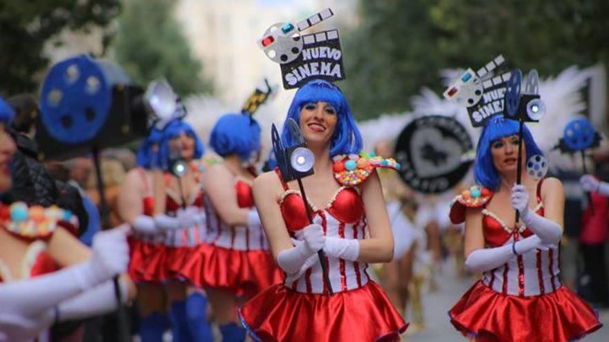 Los diferentes disfraces y carrozas formaron un desfile lleno de vida que conquistó a propios y extraños gracias a la variedad y calidad de propuestas.