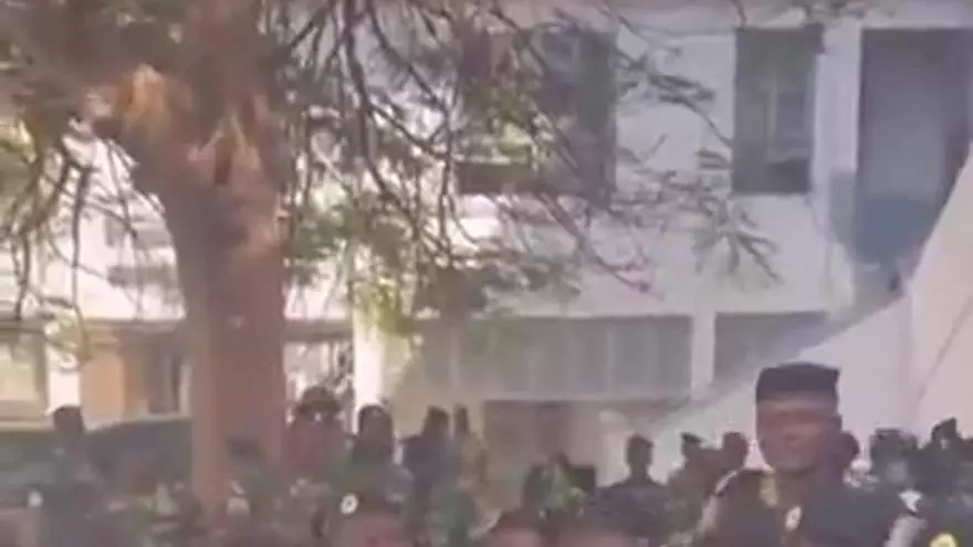 Escándalo total: Senegal esconde el trofeo en una base militar y desafía a la CAF