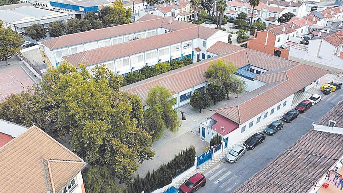 Vista aérea del colegio Antonio Machado.