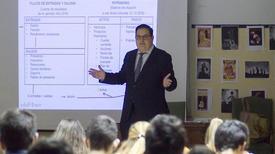 Imagen de uno de los cursos de Edufinet.