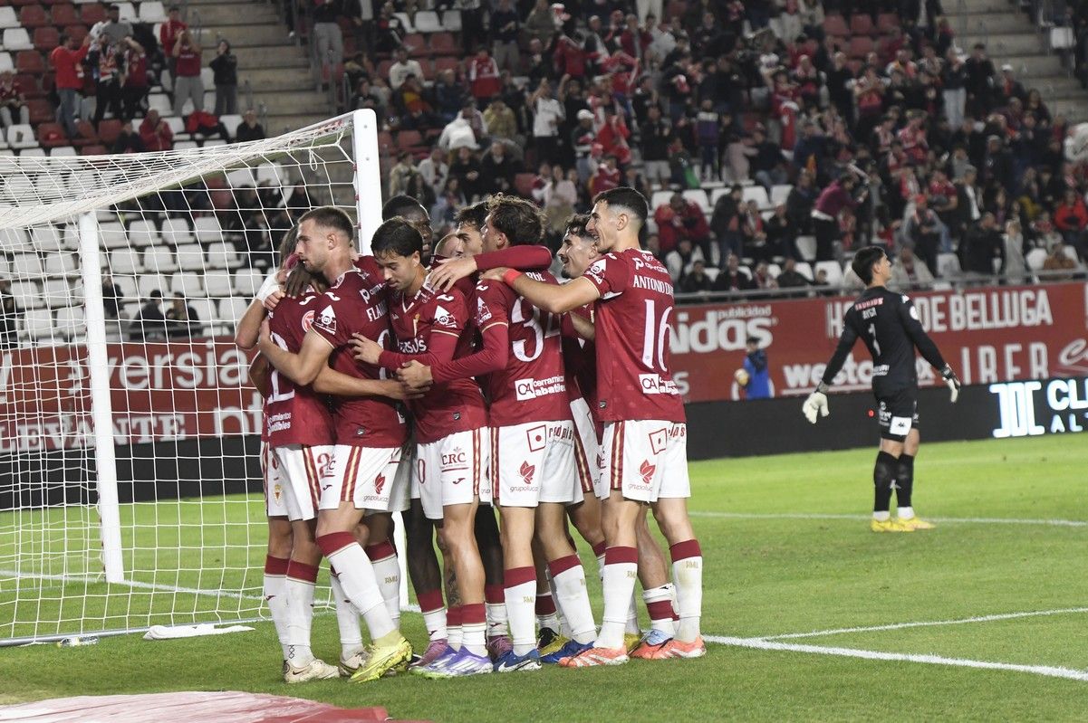 Revive la victoria del Real Murcia frente al Alcorcón, en imágenes