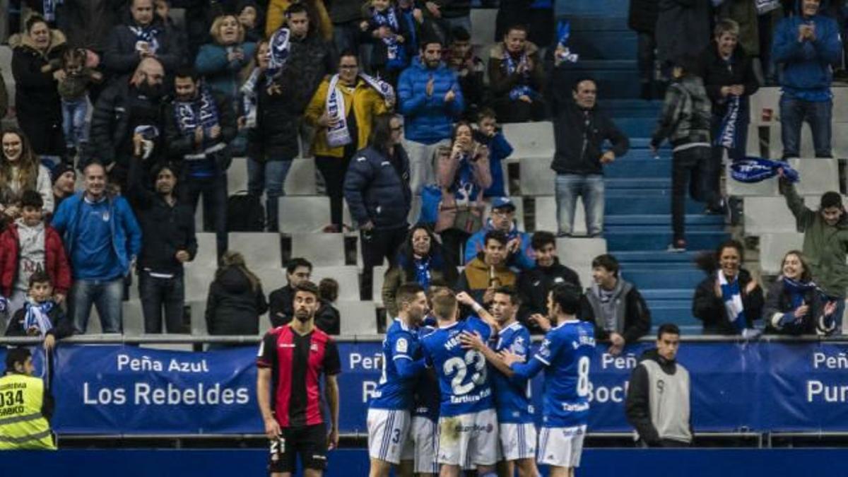 El Oviedo atropella al Reus (3-0)