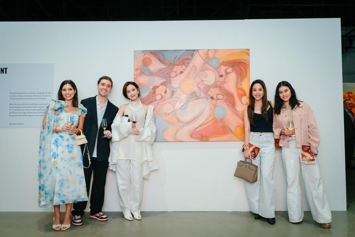 La inauguración en Bangkok de la exposición«States of Alignment», del grovense Pablo Ozo. La inauguración en Bangkok de la exposición«States of Alignment», del grovense Pablo Ozo.