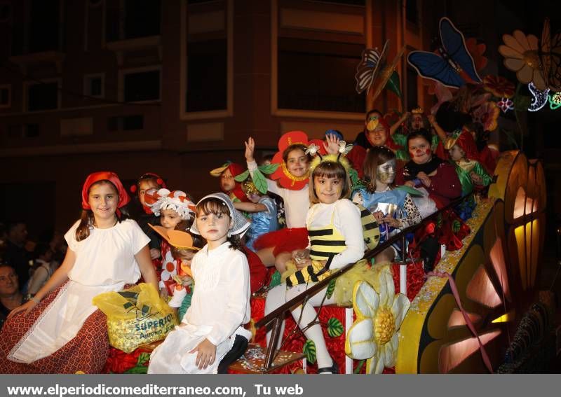 GALERÍA DE FOTOS -- Onda despide sus fiestas con un gran desfile de carrozas