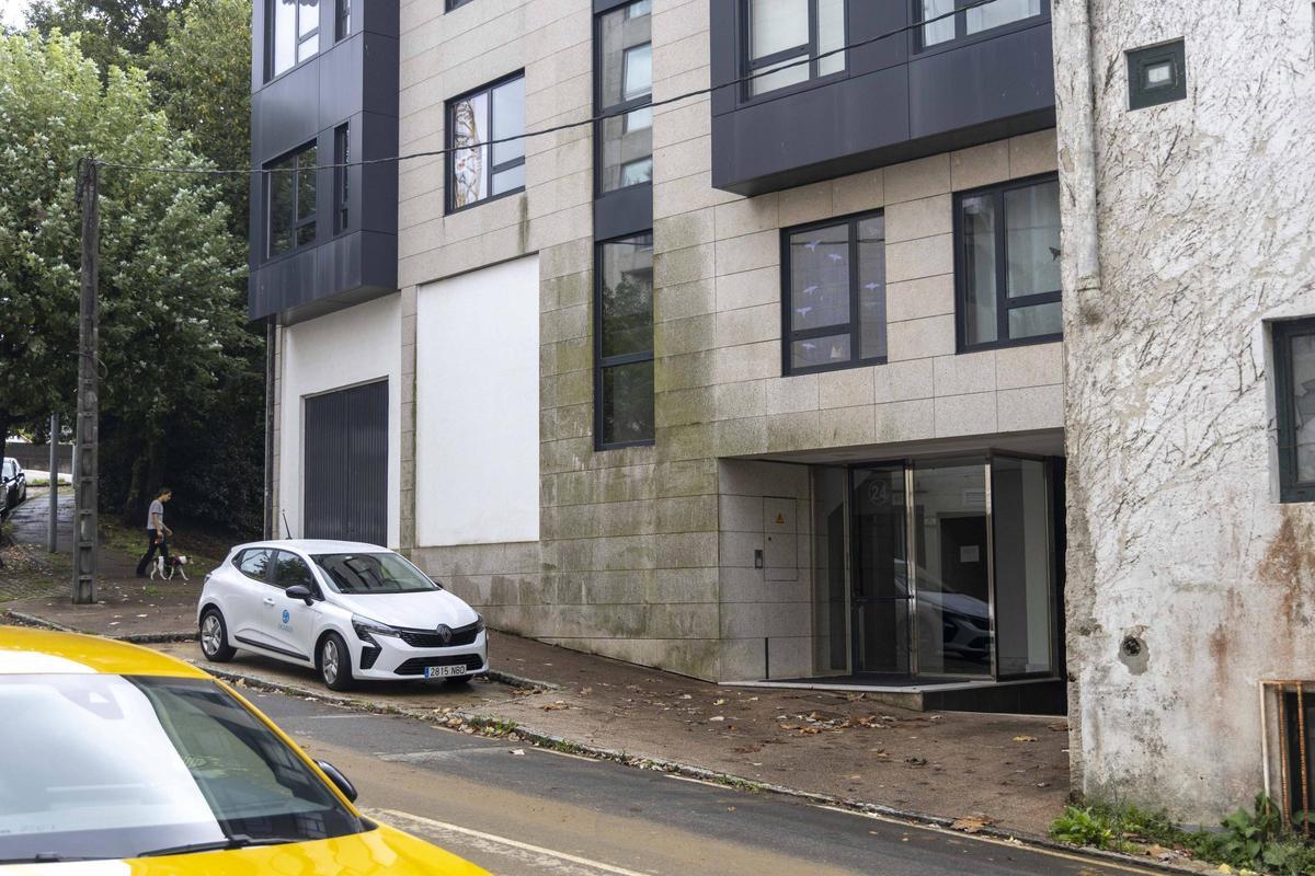 Edificio de la rúa de O Vieiro, que alberga un narcopiso.