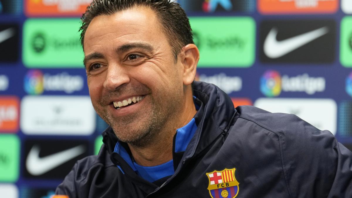 Xavi, sobre los capitanes del futuro: "Hay muchos futbolistas que tienen esa capacidad de liderazgo"