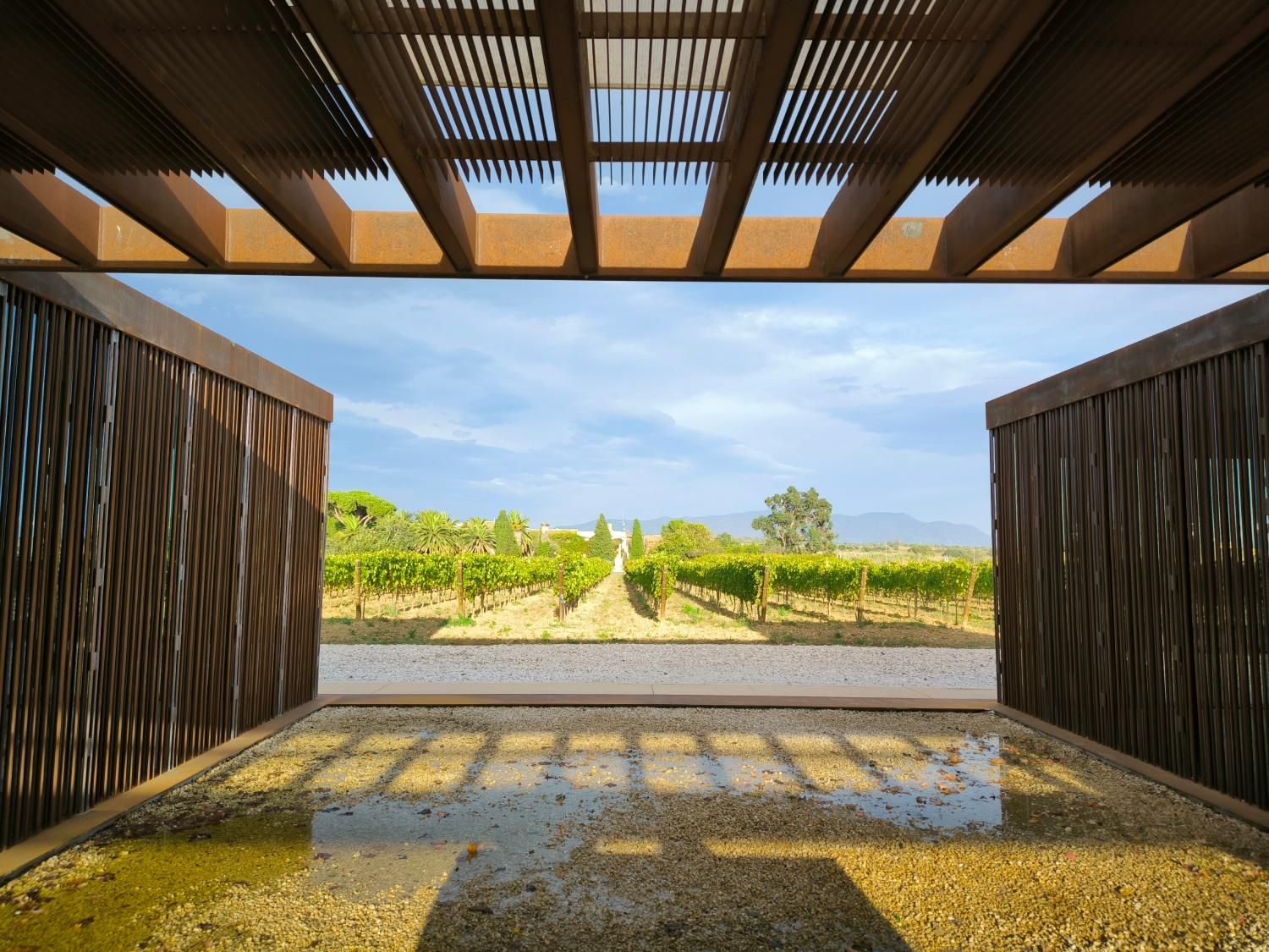 Exterior del Celler de Peralada.