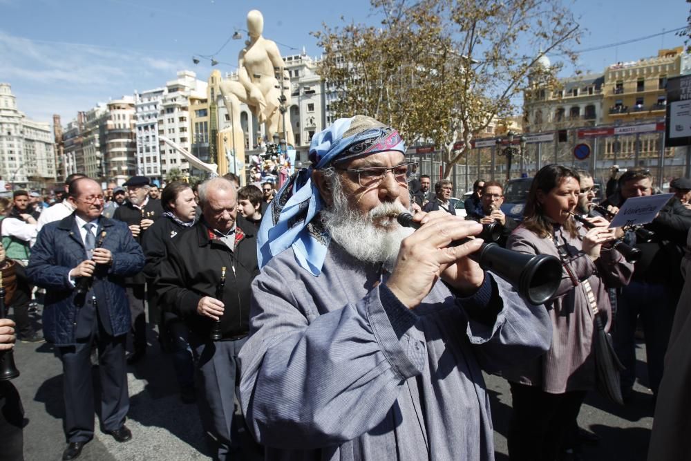 Más de cien dolçainers rinden tributo a Joan Blasco