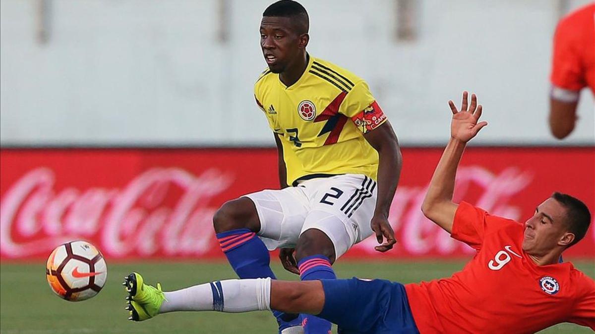 Colombia, con uno menos, venció a Chile con gol de Carlos Cuesta