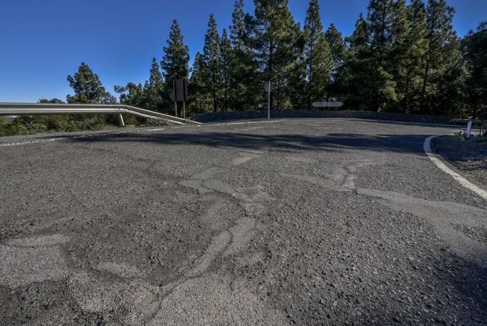 25/01/2018 CUMBRE GRAN CANARIA. Mal estado de las carreteras en la zona de medianías y cumbre de Gran Canaria. Carretera Cruce de Fontanales Valleseco, Artenara. FOTO: J. PÉREZ CURBELO