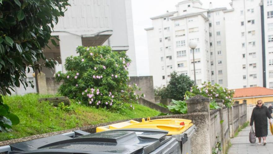 Los contenedores marrón, gris y amarillo. | Casteleiro
