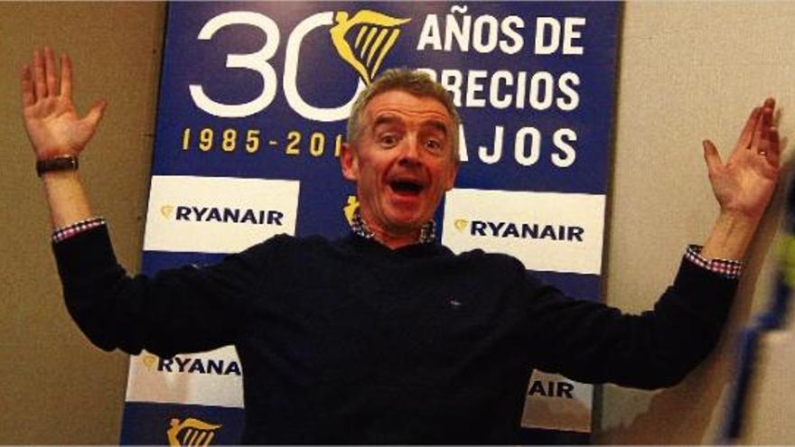 El director general de Ryanair, Michael O&#039;Leary, en el transcurs de la roda de premsa que va tenir lloc durant ahir al matí a Barcelona.