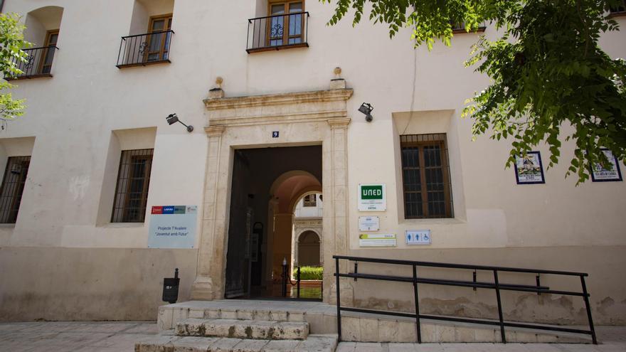Educación revisa los trámites para asumir el Conservatori de Xàtiva