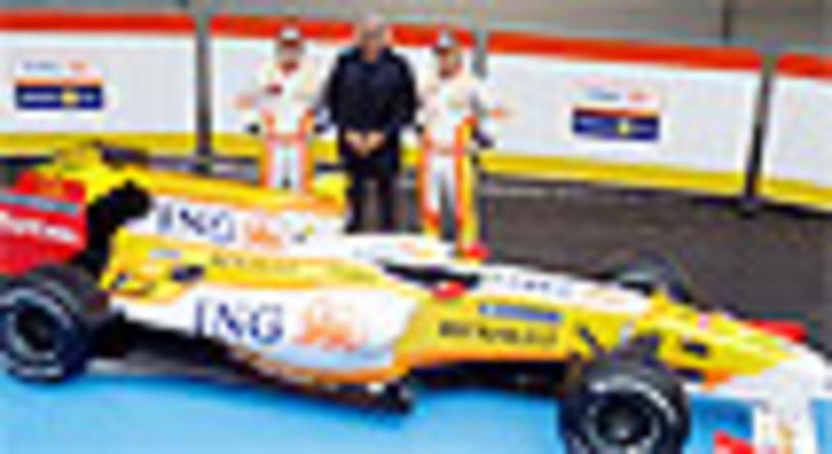 Alonso, Briatore i Piquet mostren el nou Renault. Alonso, Briatore i Piquet mostren el nou Renault.