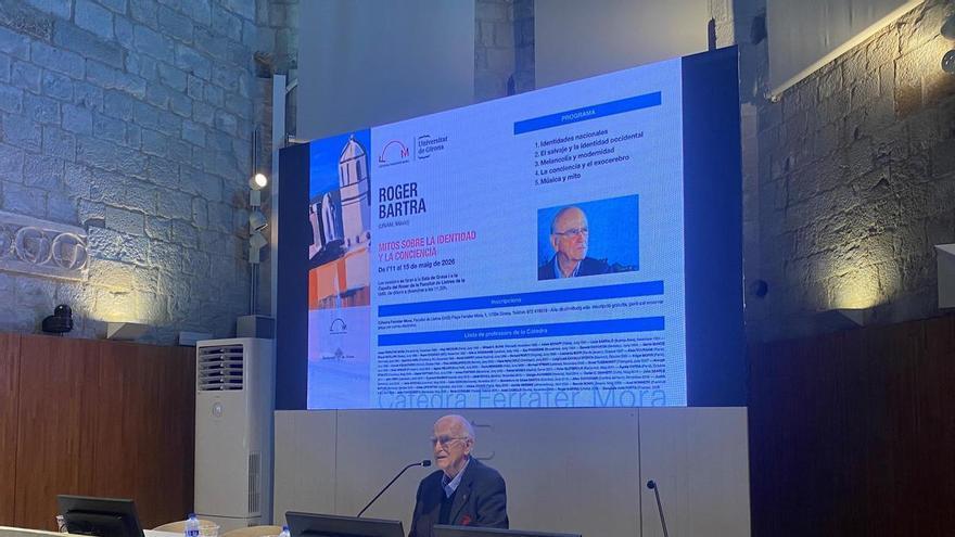 El pensador mexicà Roger Bartra reflexiona sobre identitats nacionals i la cultura occidental a Girona