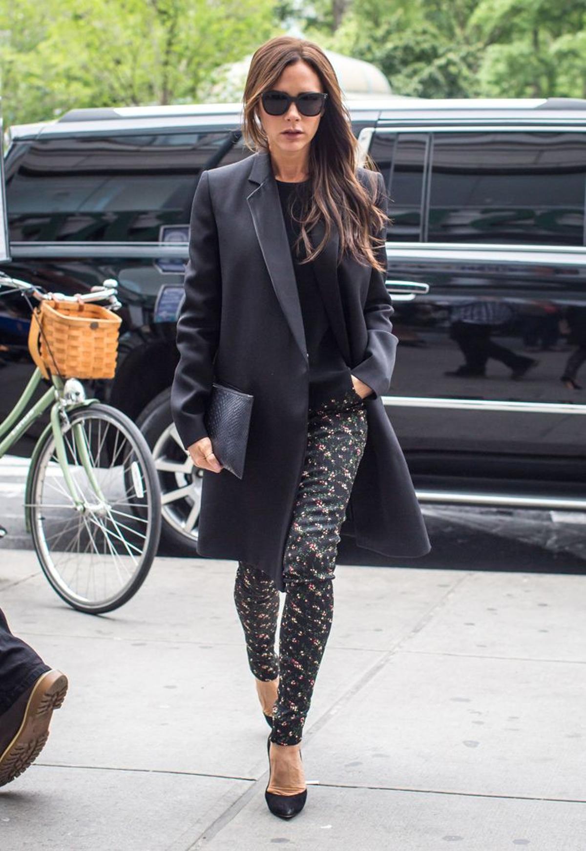 El look office de Victoria Beckham