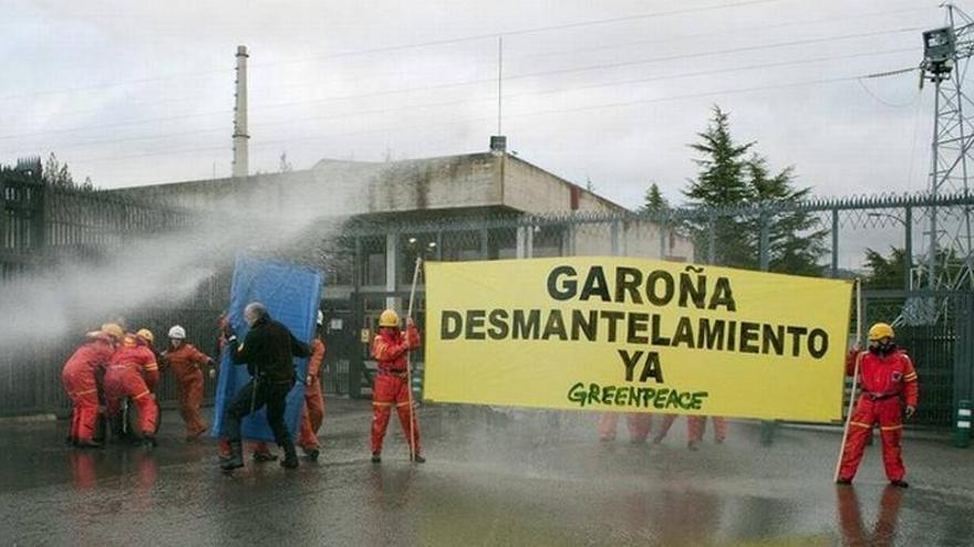 Greenpeace &#039;desmantela&#039; la central de Garoña