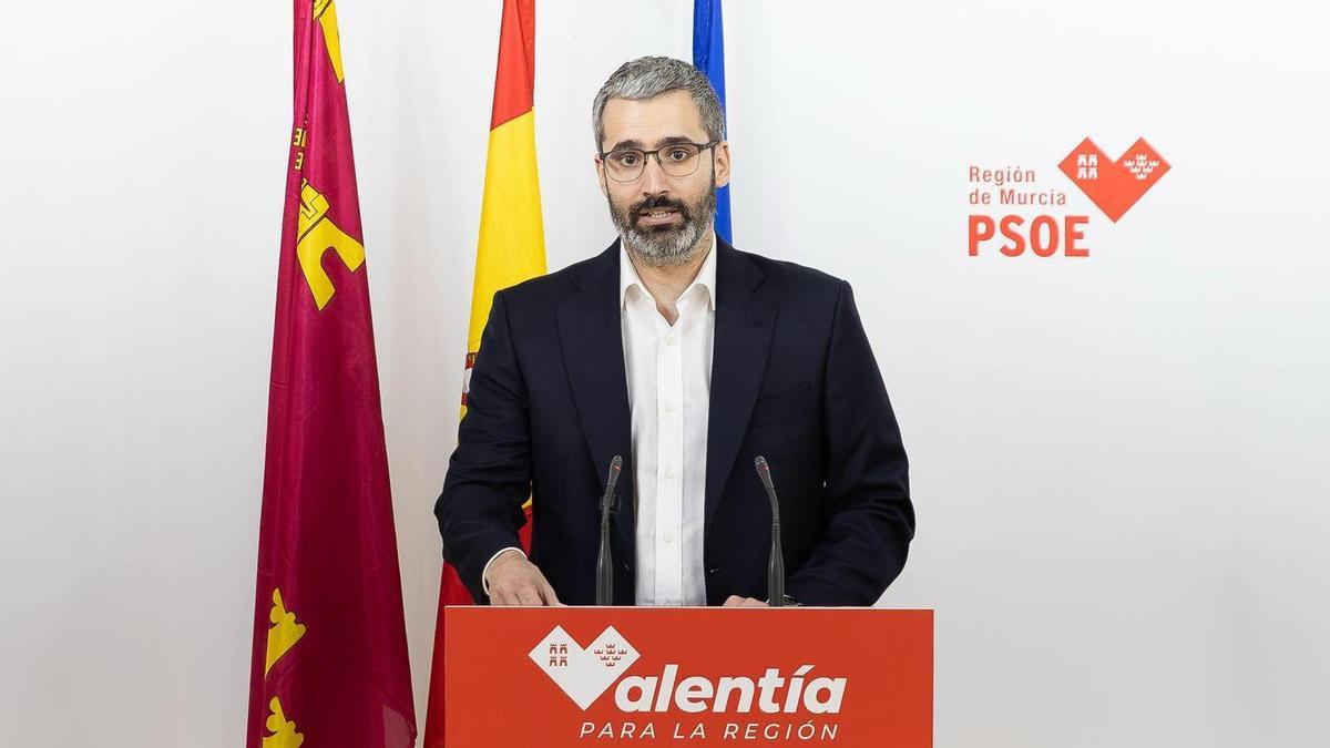 El PSOE critica la "patética comedia" entre Vox y PP tras el paso de ...