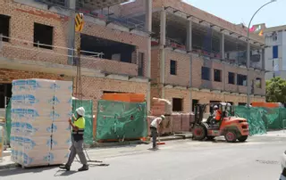 Córdoba tiene medio centenar  de obras activas durante el verano