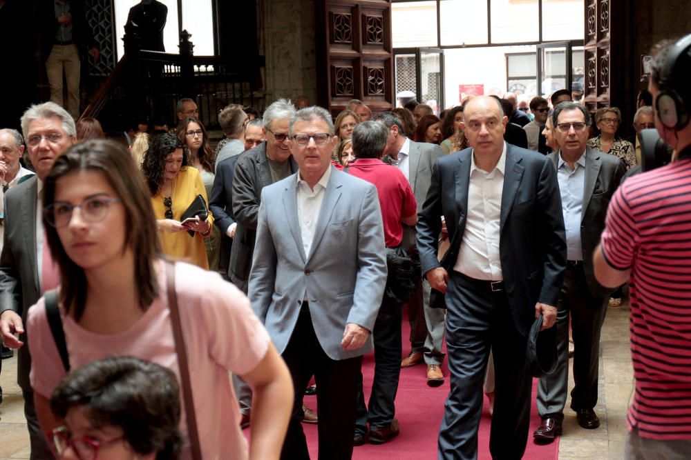 Recepción en la Generalitat tras la toma de posesión de Ximo Puig