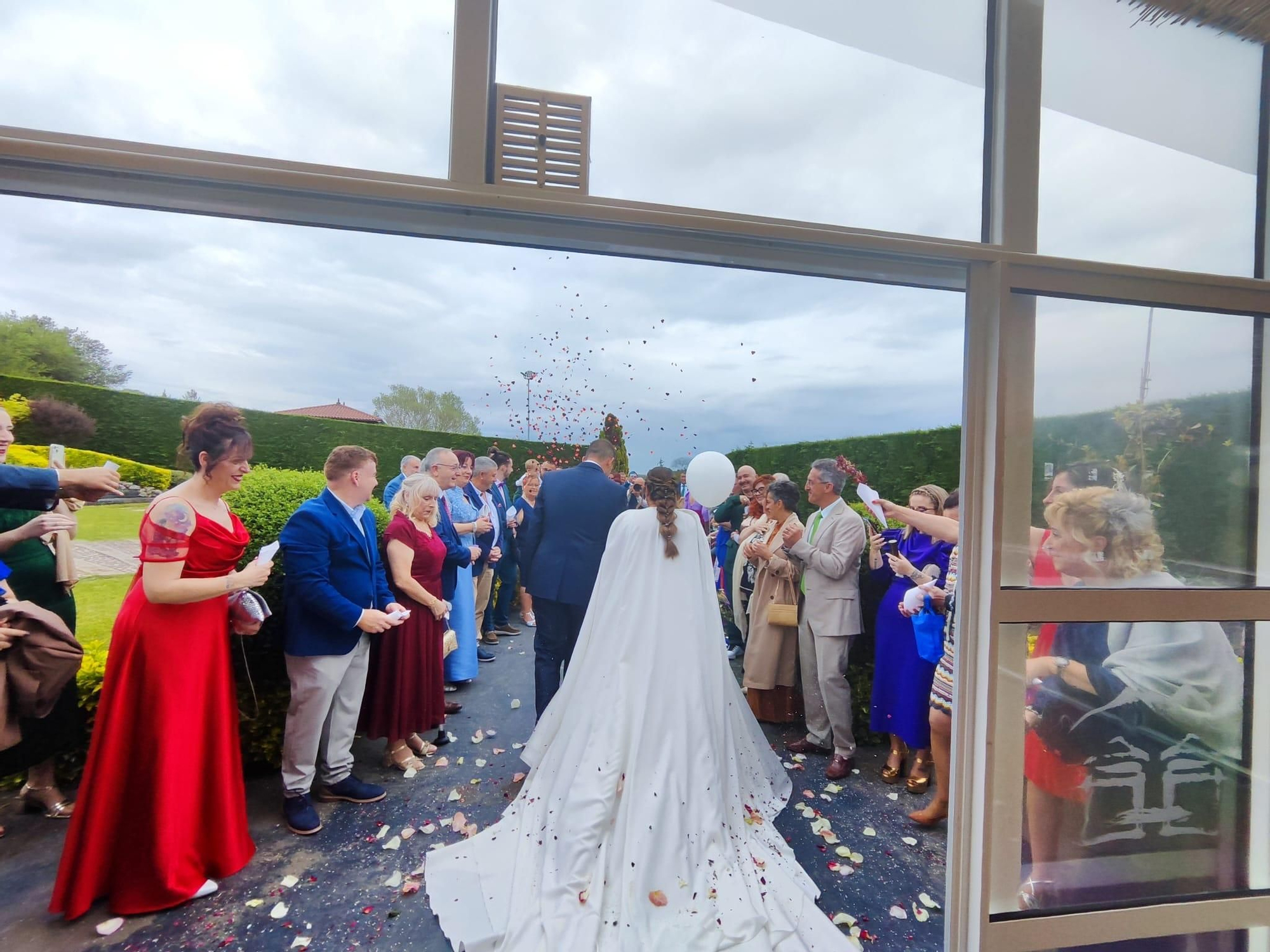 La boda de María y Adrián, en imágenes