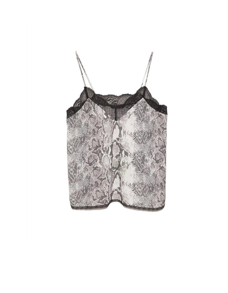 Top lencero con print de serpiente de Stradivarius. (Precio: 15,99 euros)