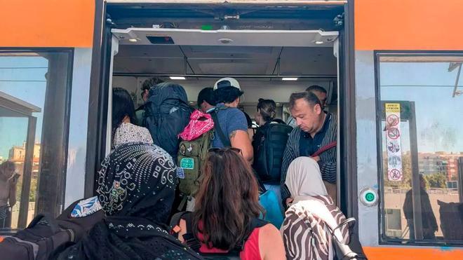 La falta de servicio del AVE entre Girona y Barcelona colapsa Rodalies