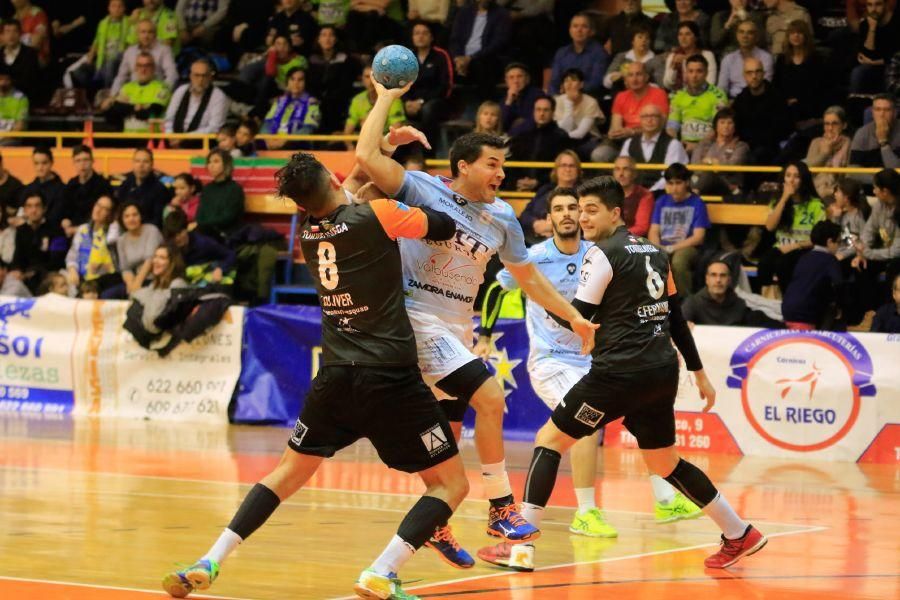 Balonmano Zamora: MMT Seguros - BM Torrelavega