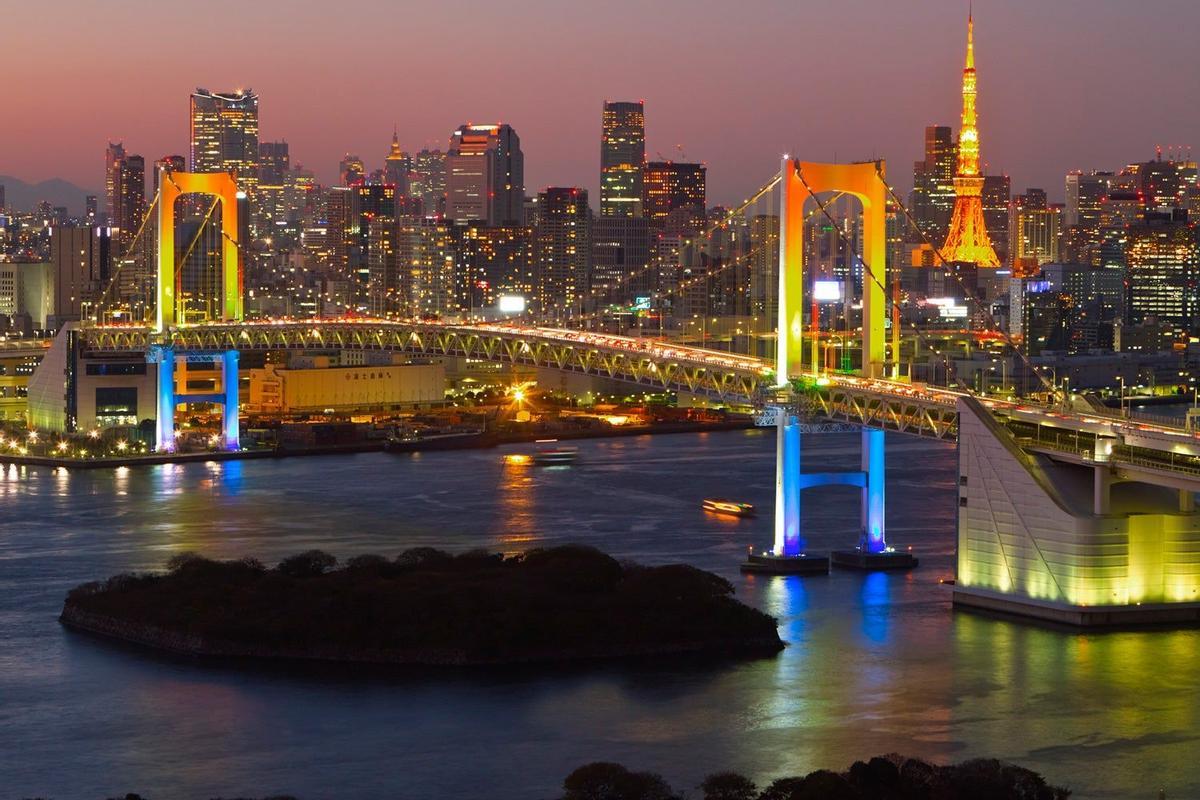 Rainbow Bridge, que conecta Tokio con Odaiba