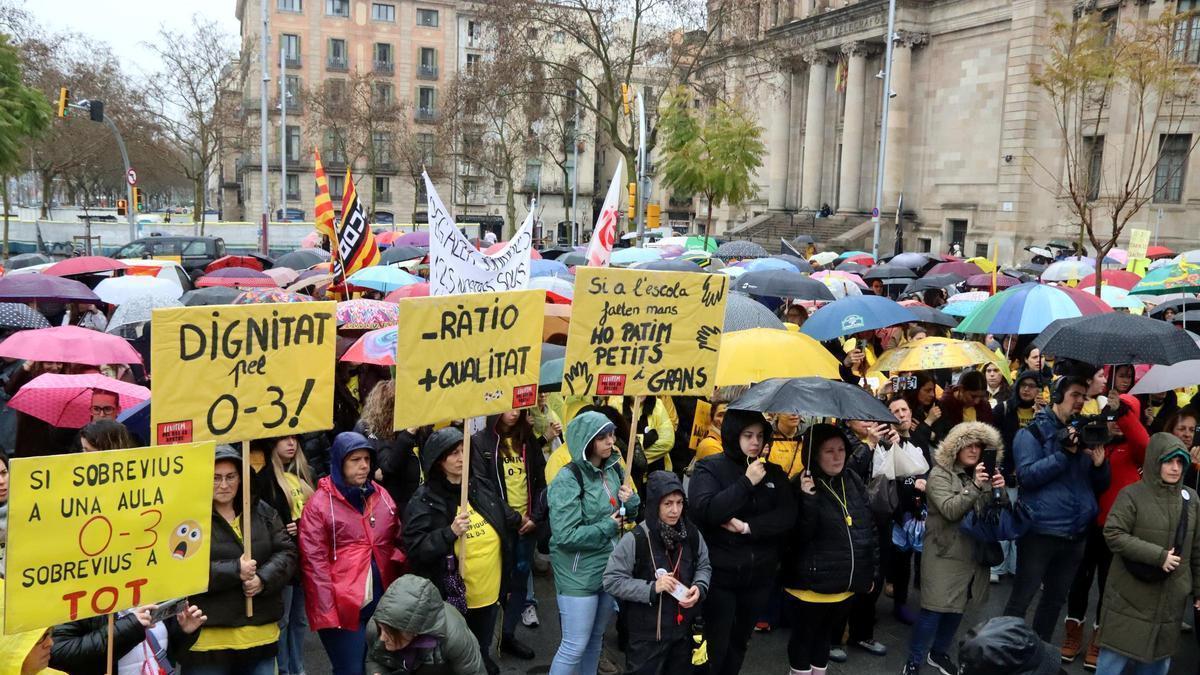 Centenares de personas reclaman en Barcelona mejoras en la educación infantil de 0 a 3 años
