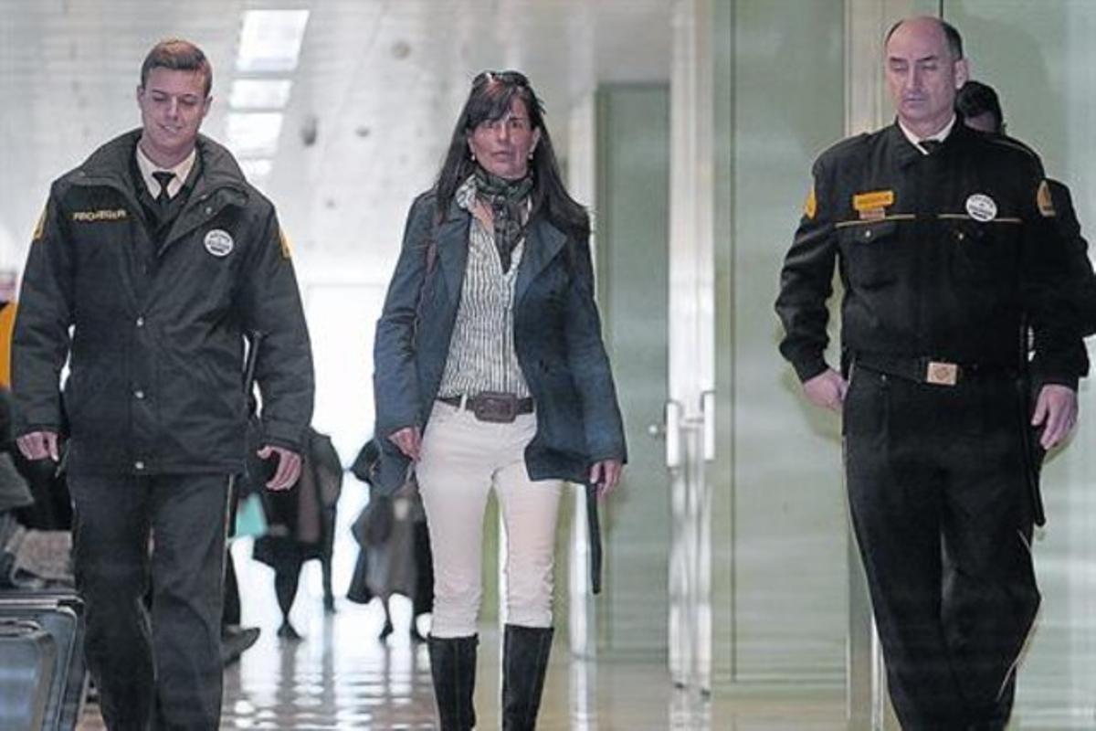 María Victoria Álvarez, després de declarar a la Ciutat de la Justícia de l’Hospitalet, el 18 de març del 2013. María Victoria Álvarez, després de declarar a la Ciutat de la Justícia de l’Hospitalet, el 18 de març del 2013.