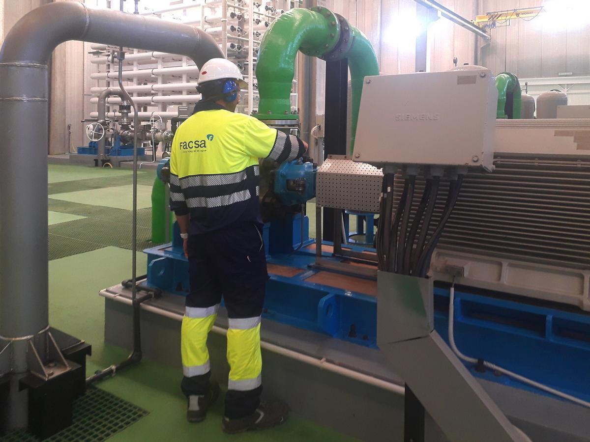 Abaqua adjudica a Facsa la gestión de la planta desaladora de Ciudadela