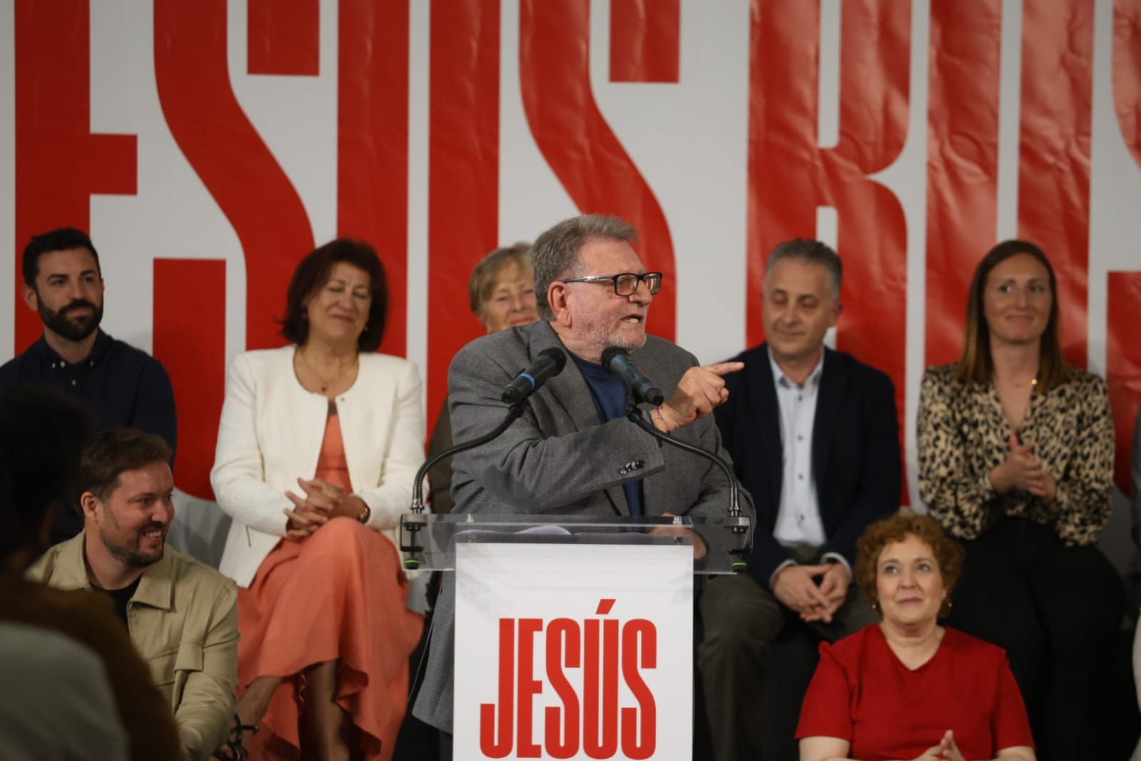 Jesús Ros presenta su candidatura en un gran acto en Torrent