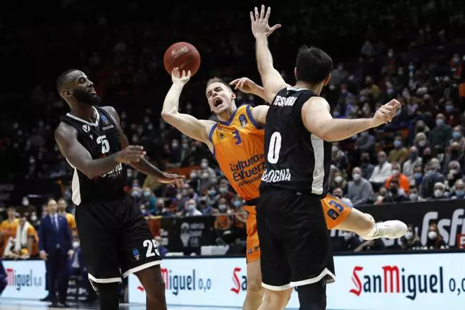 Partido de EuroCup Valencia Basket- Virtus Bolonia