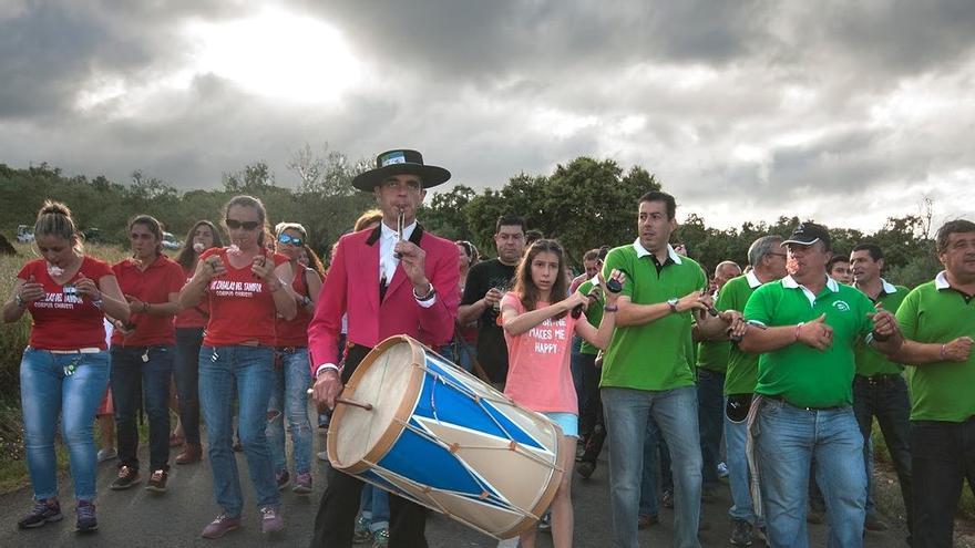 Día del Tambor en una pasada edición de la fiesta del Corpus Christi en Fuentes de León.