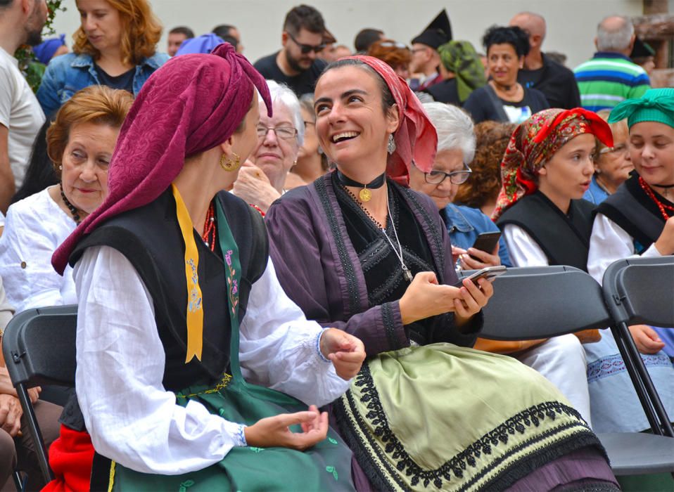 Concursu y Muestra de Traxes Tradicionales en Grado