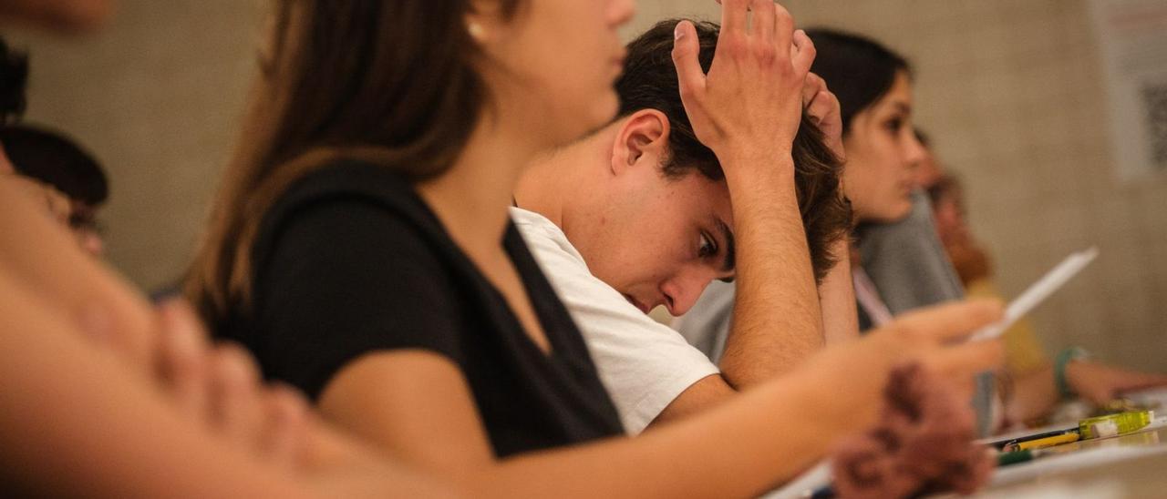 Estudiantes en un aula universitaria. | | ANDRÉS GUTIÉRREZ