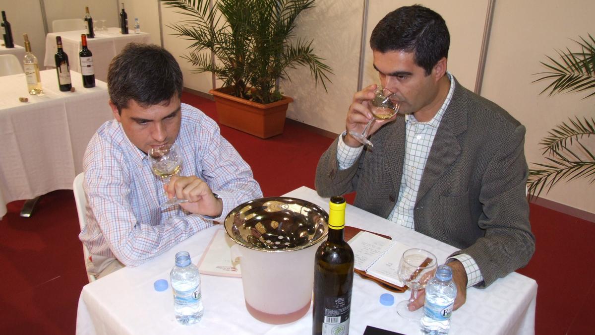 La degustación de un buen vino es uno de los reclamos extremeños en sus rutas gastronómicas.