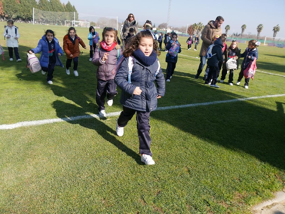 FOTOS || El colegio Sagrado Corazón, en el entrenamiento del Córdoba CF