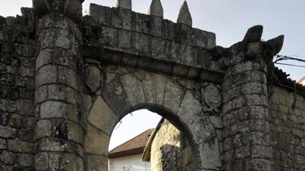 Puerta histórica.