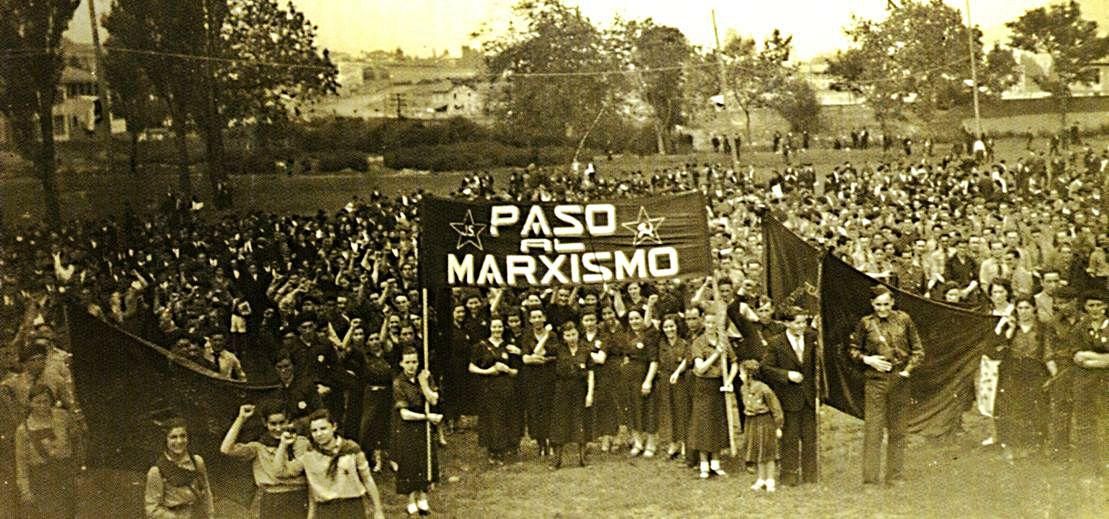 Concentración socialista en el Campo de Maniobras (Oviedo) en 1936.