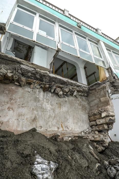 DERRUMBE VIVIENDA POR EL OLEAJE EN SAN ANDRES