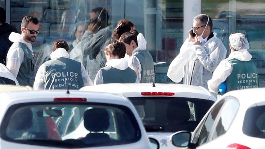 El Estado Islámico reivindica asalto y toma de rehenes en supermercado francés