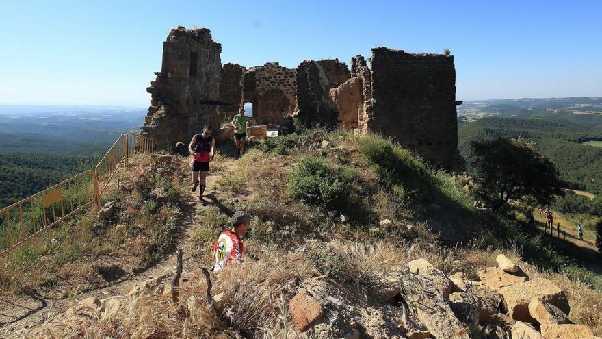 Dos-cents corredors escampen atletisme pel paisatge del Solsonès