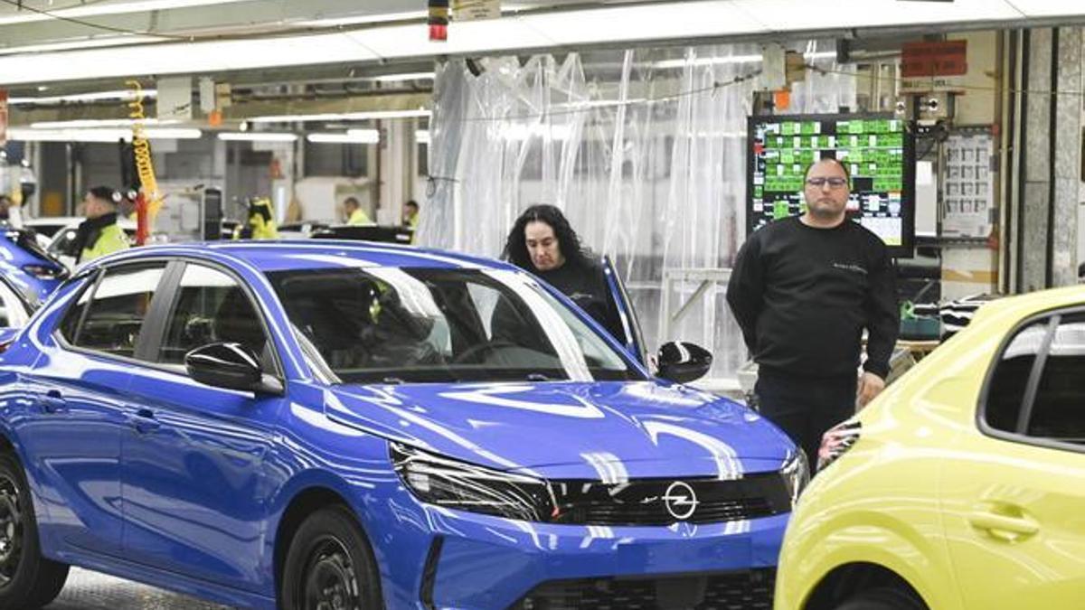 Stellantis llama a la revisión de 77.500 vehículos en España por riesgo de incendio.
