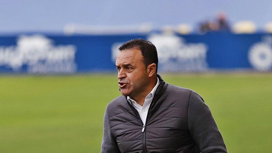 José Luis Loreto, técnico del Real Murcia. | FRANCISCO GONZÁLEZ