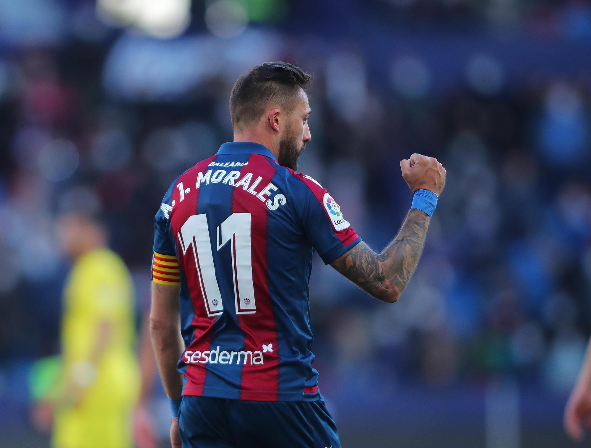 Las imágenes de la victoria del Levante frente al Villarreal en el Ciutat de València