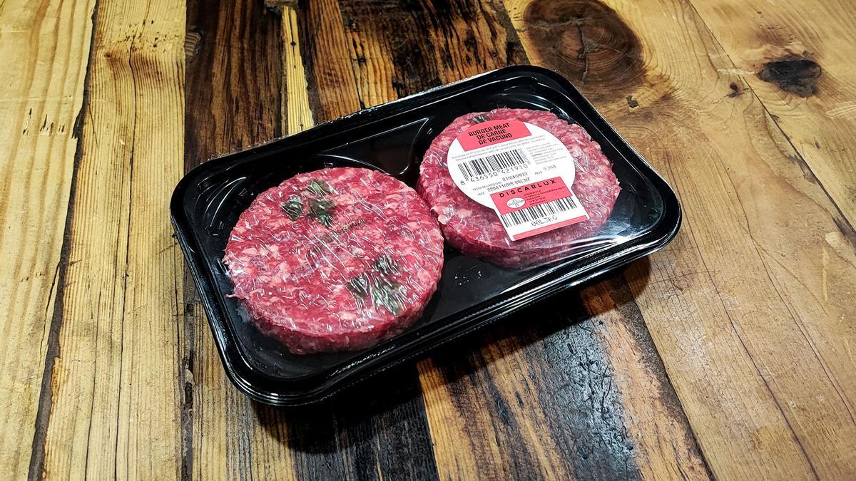 Las hamburguesas de Discarlux están hechas 100% con carne de vaca de gran calidad.