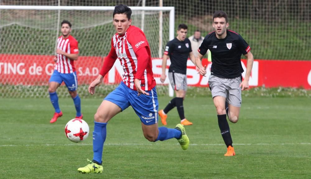 Partido entre el Sporting B y el Athletic B