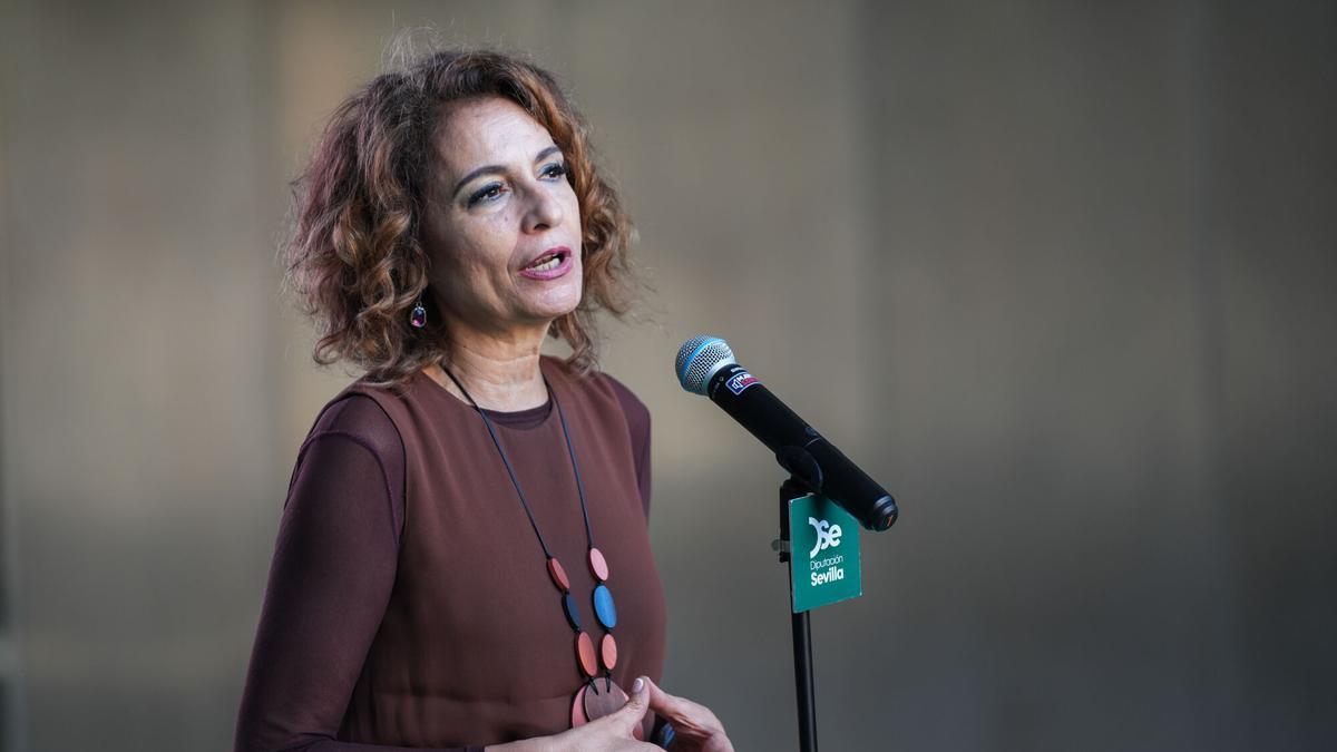 Vídeo | Montero aplaza una vez más la reforma de la financiación